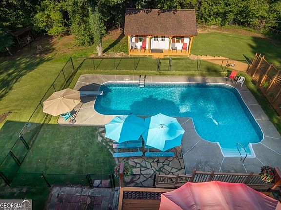2nd image of 104 Goddard Rd