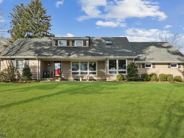 41 Pheasant Hill Dr, Bernardsville Boro, NJ 07931