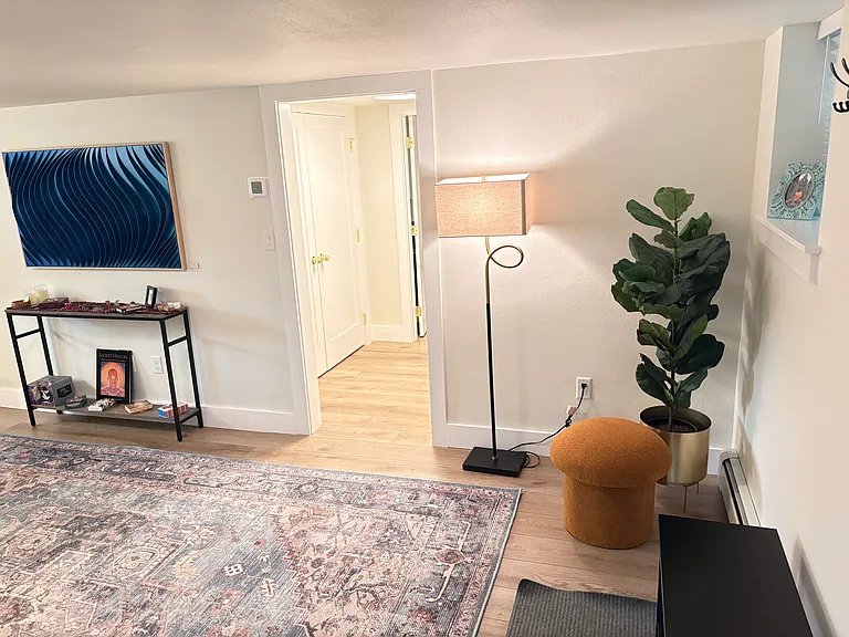 2104 S Corona St — Photo 43