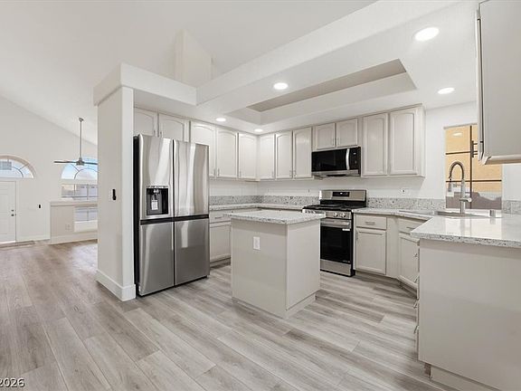 4th image of 8612 Copper Ridge Ave