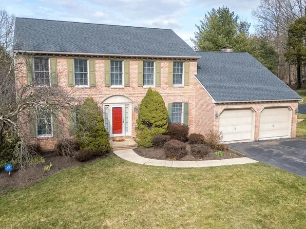 403 Russell Ave, Douglassville, PA 19518