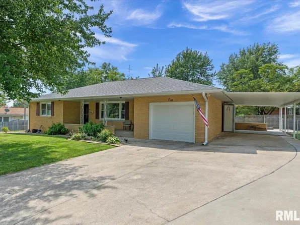 5 Jo Ellen Pl, Jacksonville, IL 62650