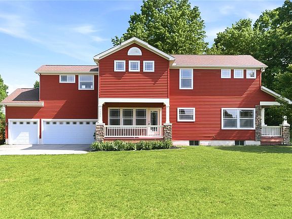 2nd image of 6604 Crabtree Ln