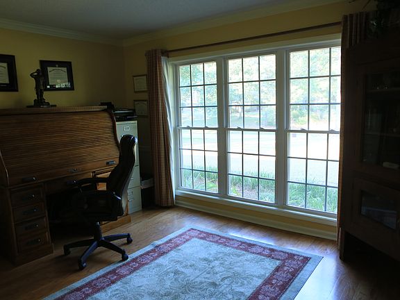 5th image of 114 Covey Dr