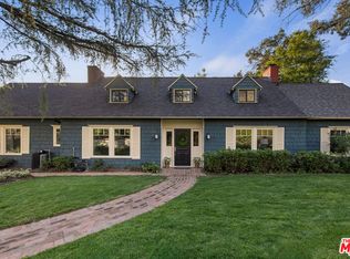 2555 N Altadena Dr, Altadena, CA 91001