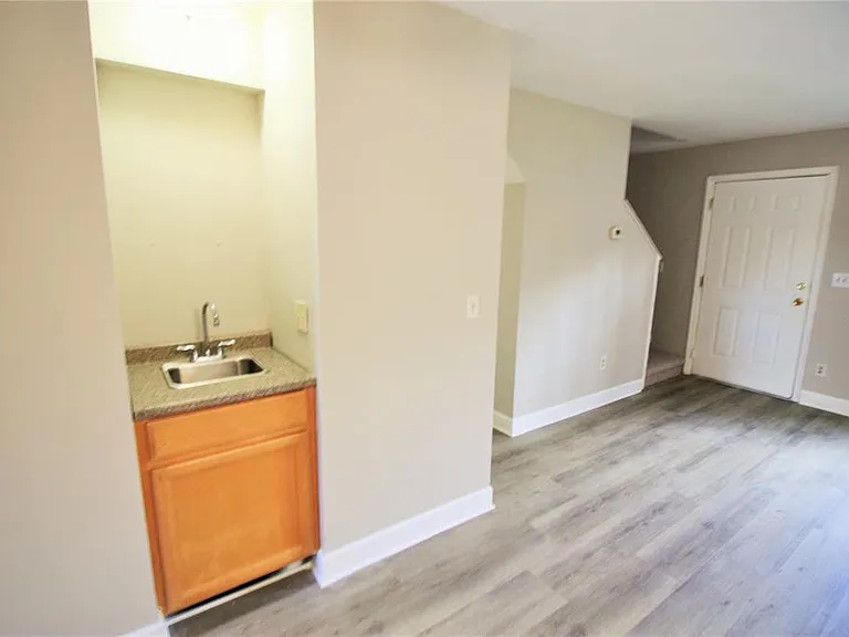 7446 Wynnewood Sq #190 — Photo 8