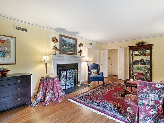 02 living room
