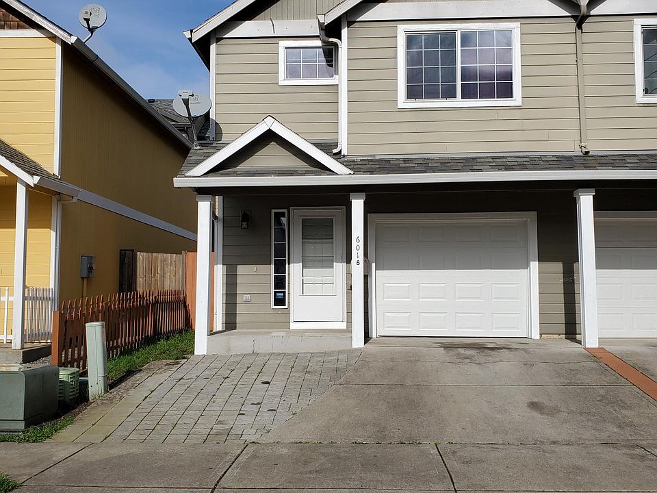 1st image of 6018 NE 33rd Cir