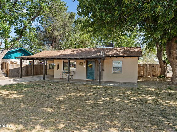 3rd image of 221 E CAVANESS Avenue