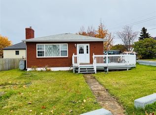4 Scout Rd, Botwood, NL A0H1Y0