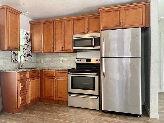 5th image of 6822 Driftwood Dr
