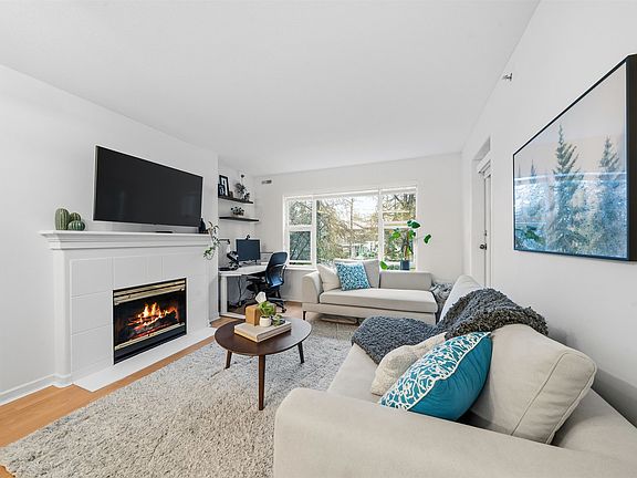 4th image of 5281 Oakmount Cres #210