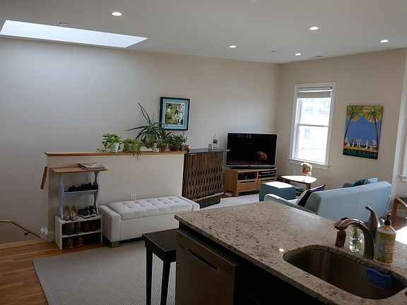 3rd image of 17 Plymouth St #3
