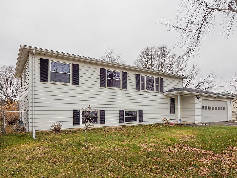 1st image of 201 Sherwood Dr