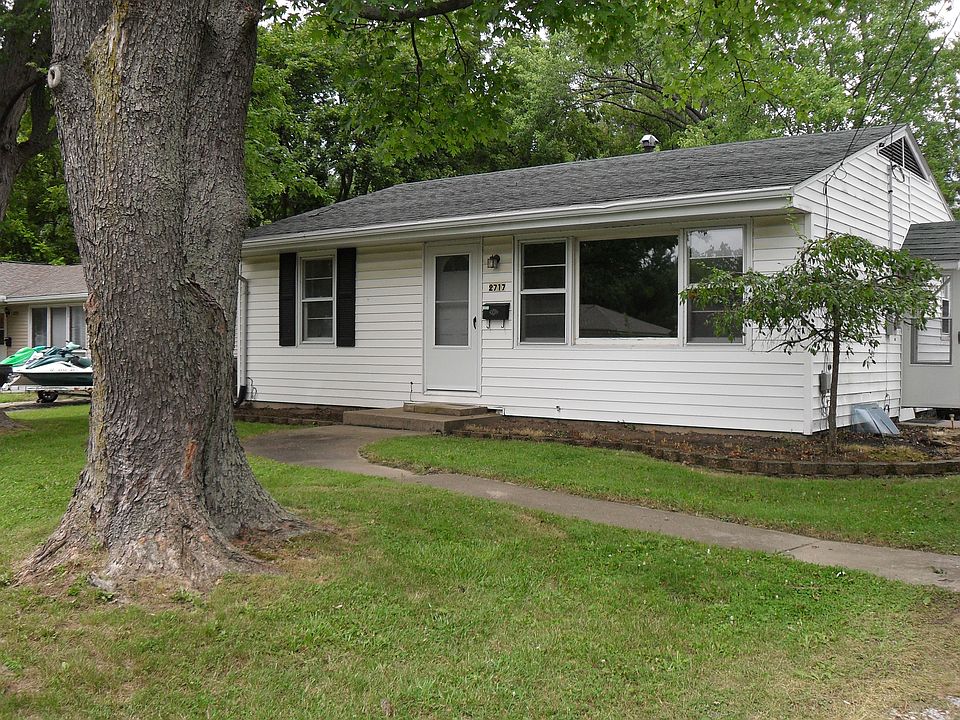 1st image of 2717 W Scenic Dr