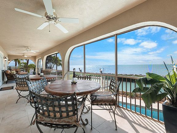 4th image of 250 W Seaview Cir