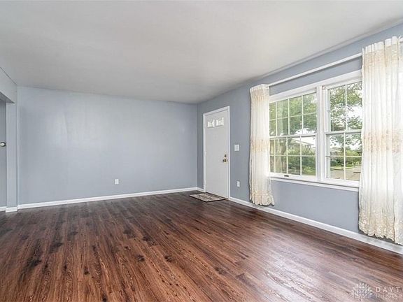 3rd image of 404 Gwinnett Cmns