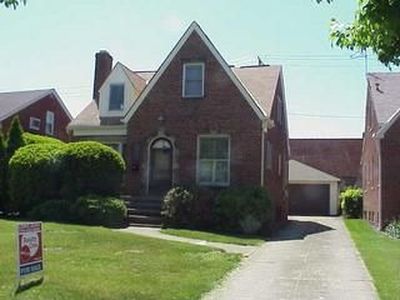16703 Ferndale Ave, Cleveland, OH, 44111