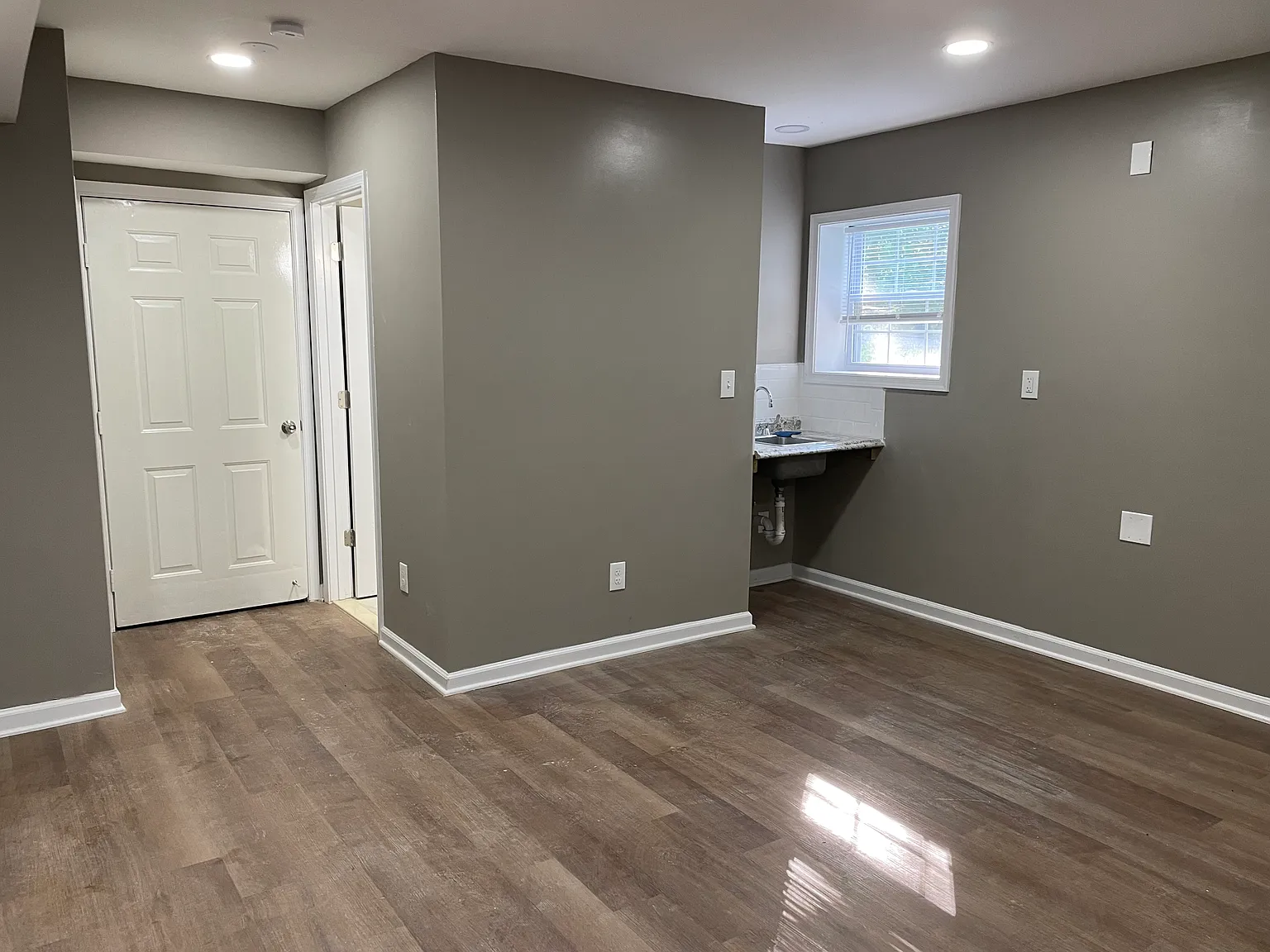 5 bed, 1454 sqft, $3,600 — Photo 4