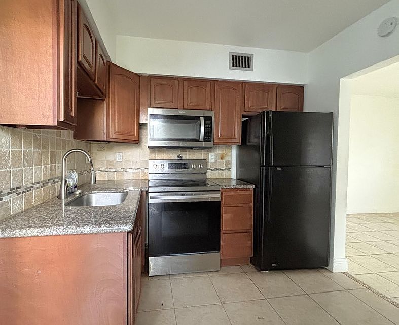 1st image of 1916 SW 11th St APT 12