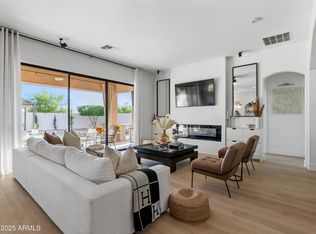 2405 W Apache Rain Rd, Phoenix, AZ 85085