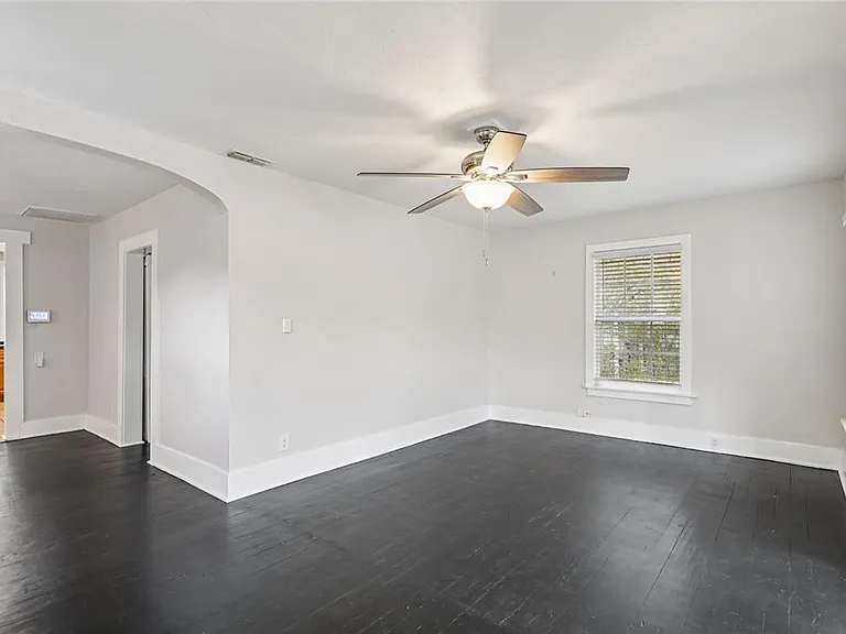 137 E Grant St — Photo 9
