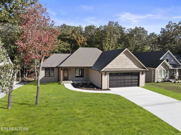 151 Hawes Cir, Crossville, TN 38558