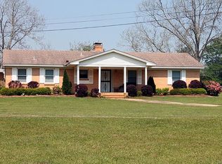 851 Lewis Rd, Deatsville, AL 36022