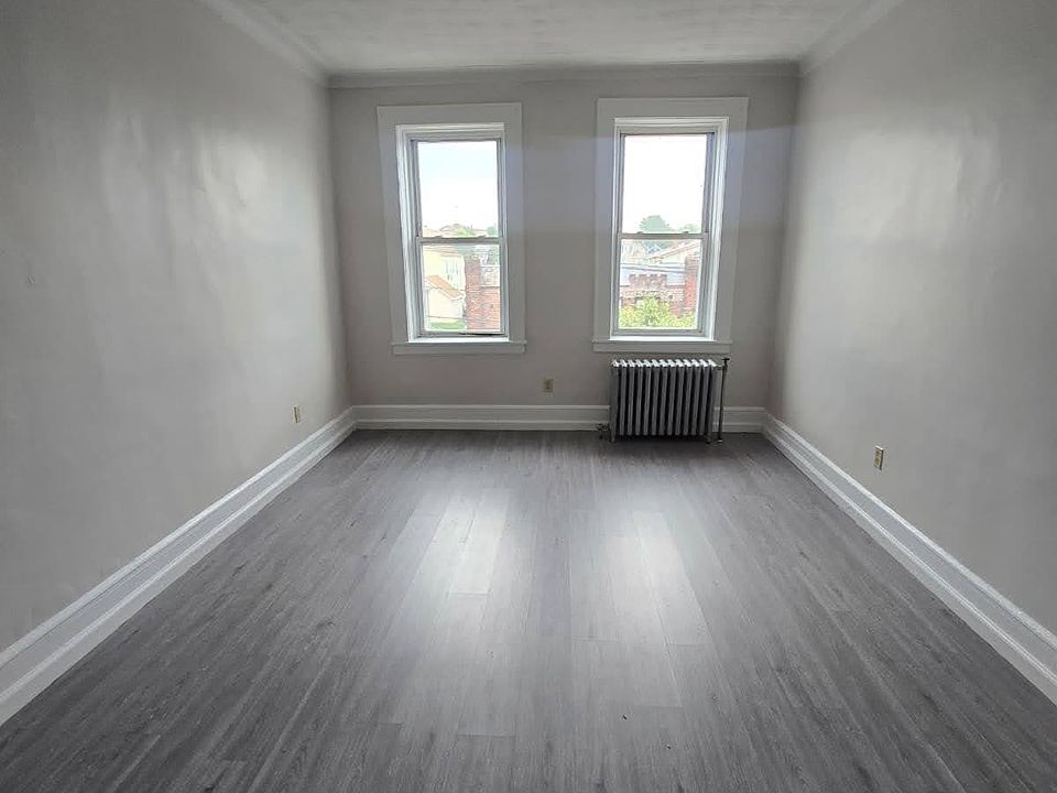 Building Photo 3