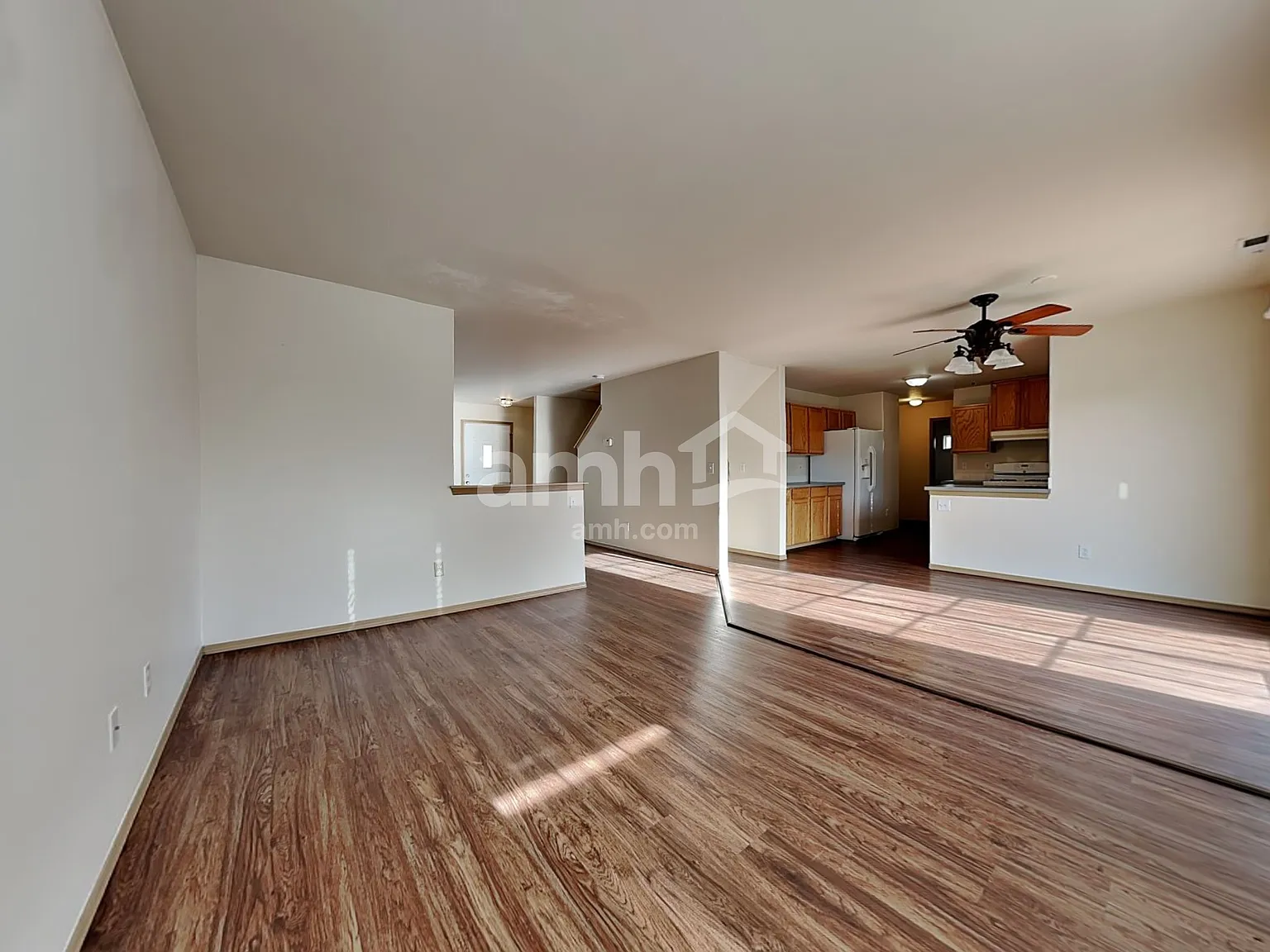 3 bed, 2.5 bath, 2064 sqft, $2,955 — Photo 4