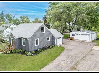 1118 Depot St, Manawa, WI 54949