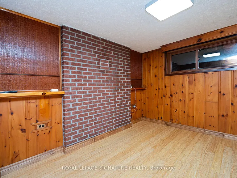 263 Hounslow Ave #BASEMENT — Photo 22