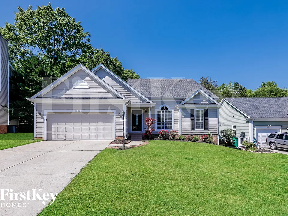 13835 Poppleton Ct