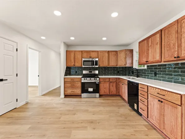 3220 N 31st St, Waco, TX 76708