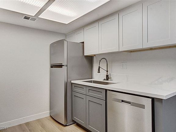 2nd image of 5241 Janfred Ct Unit 26