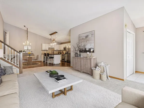 20307 Hunter Ct, Lakeville, MN 55044