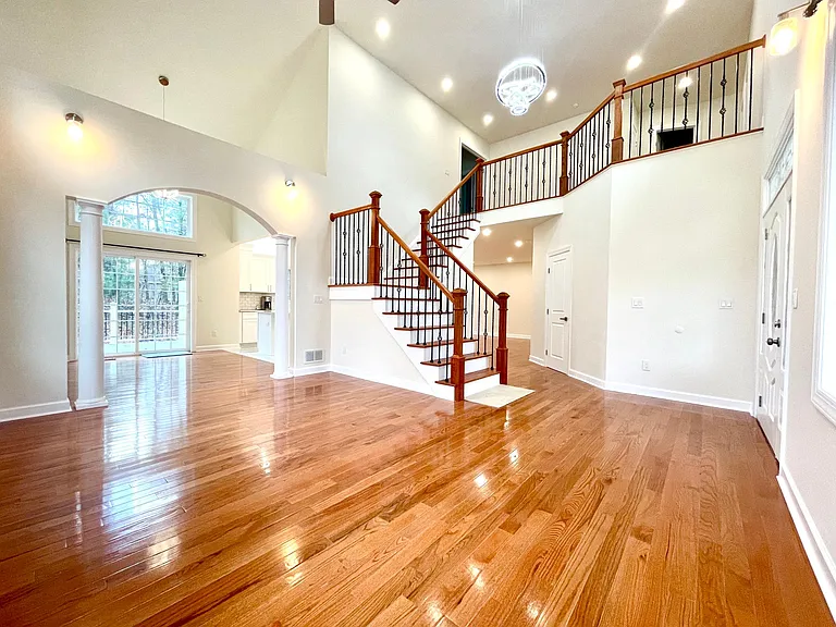 9 Poplar Dr #A — Photo 6
