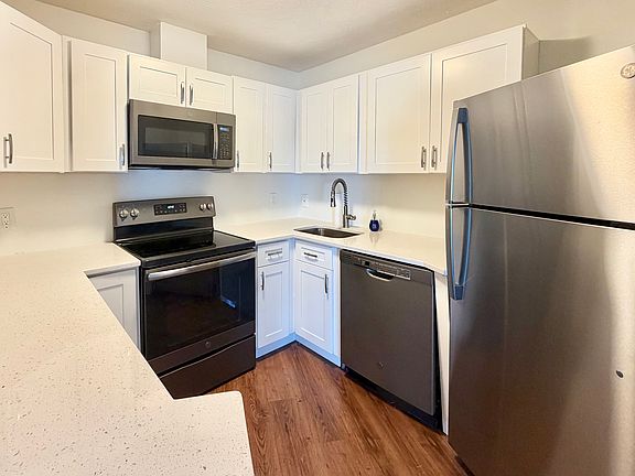3rd image of 677 Quincy Shore Dr APT 307