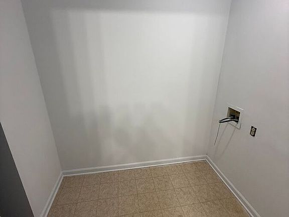 4th image of 2824 Ryan Cir APT 3