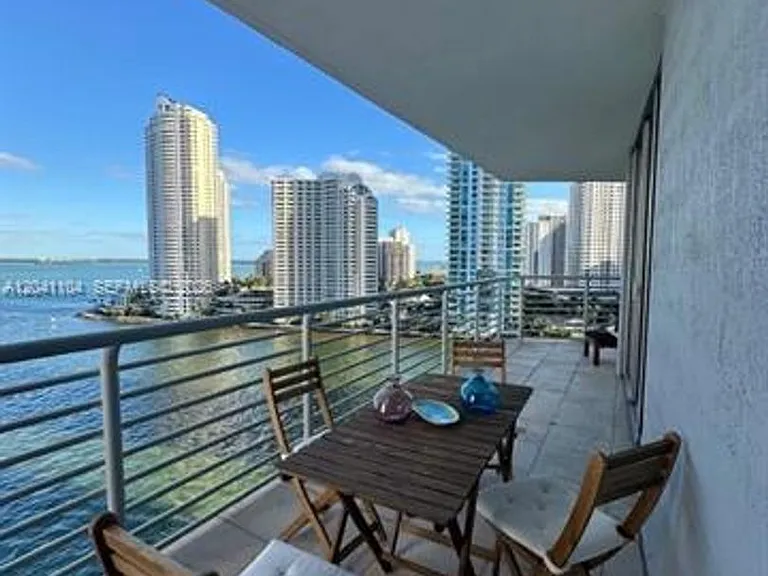325 S Biscayne Blvd #CU-1523 — Photo 4