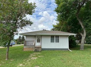 301 4th Ave NE, Kenmare, ND 58746