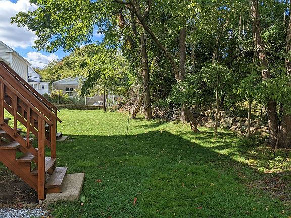 5th image of 113 Prospect Hill Ave