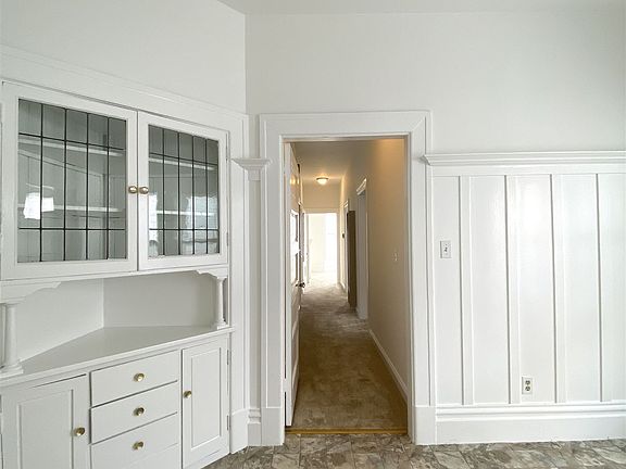 3rd image of 1569 Powell St