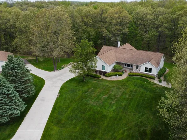 321 Elio, Highland, MI 48357