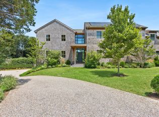 26 Georgian Ln, Water Mill, NY 11976