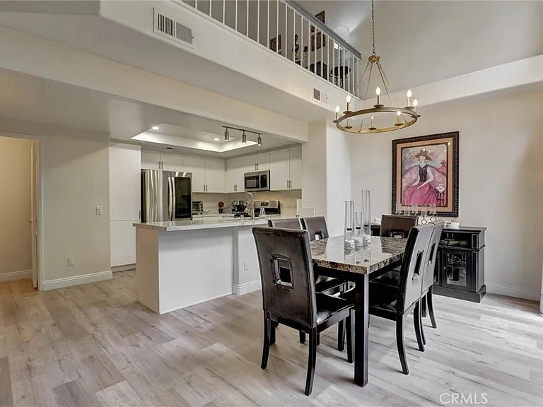 6 Nightingale Dr — Photo 11