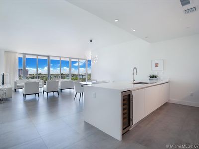 801 S Pointe Dr #401, Miami Beach, FL, 33139