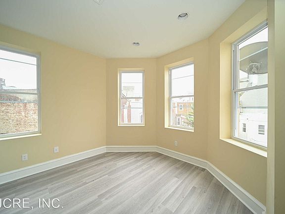 2nd image of 1816 W Girard Ave Unit 1