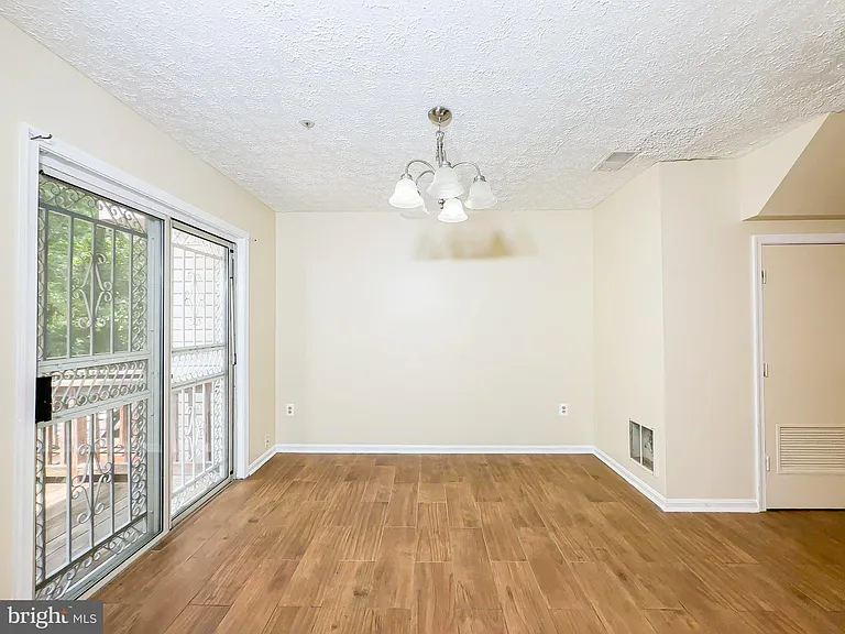 7218 Mahogany Dr #4 — Photo 7
