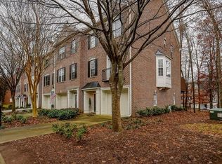 2311 Waters Edge Trl, Roswell, GA 30075